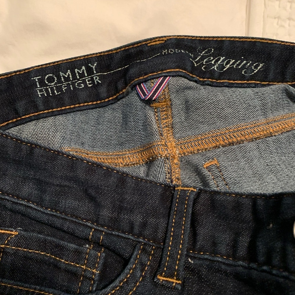 Women’s jeans.